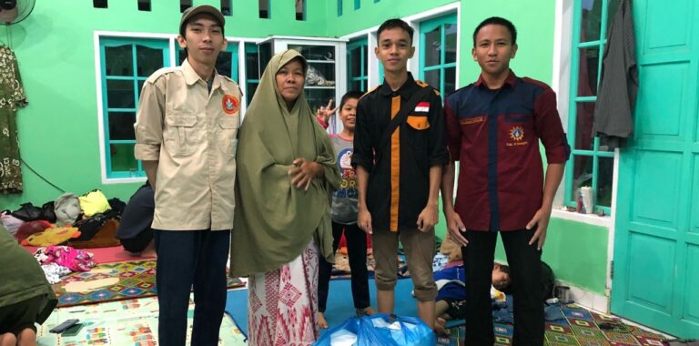 Angkatan Muda Muhammadiyah  Manggala Makassar Salurkan Bantuan untuk Korban Banjir