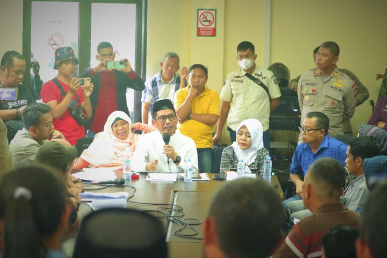 Komisi B DPRD Kota Makassar Mediasi PK5 Pantai Losari Terkait Relokasi Pedagang
